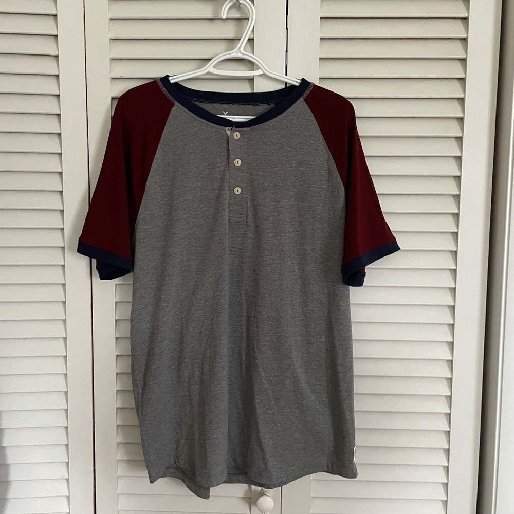 American Eagle Colorblock Flex Tee